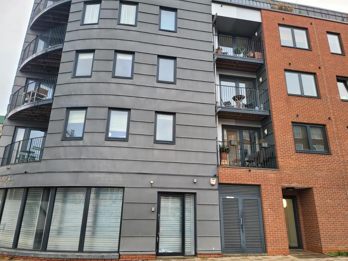 לונדון Battersea Power Station Suite מראה חיצוני תמונה