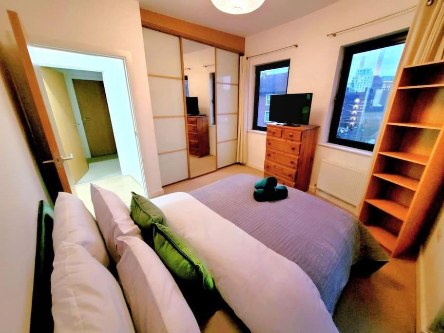 לונדון Battersea Power Station Suite מראה חיצוני תמונה
