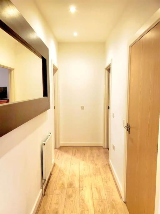לונדון Battersea Power Station Suite מראה חיצוני תמונה